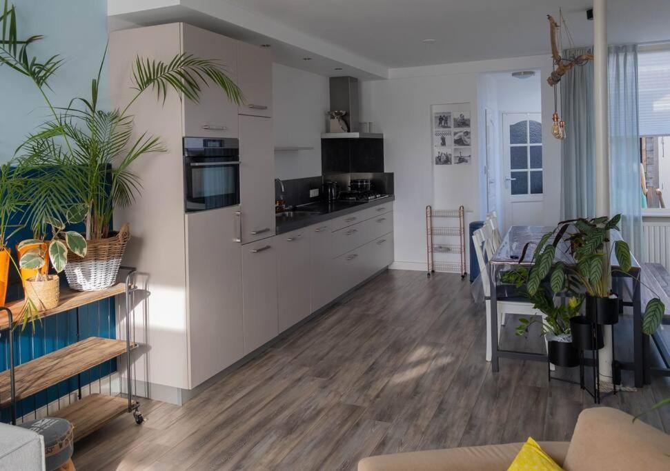 Holiday home Huis Duinzicht